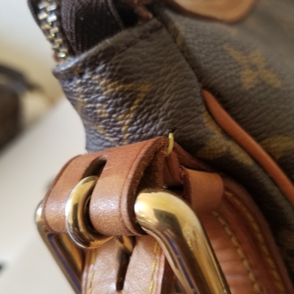 Authentic Louis Vuitton Tulum Gm - Picture 16 of 16